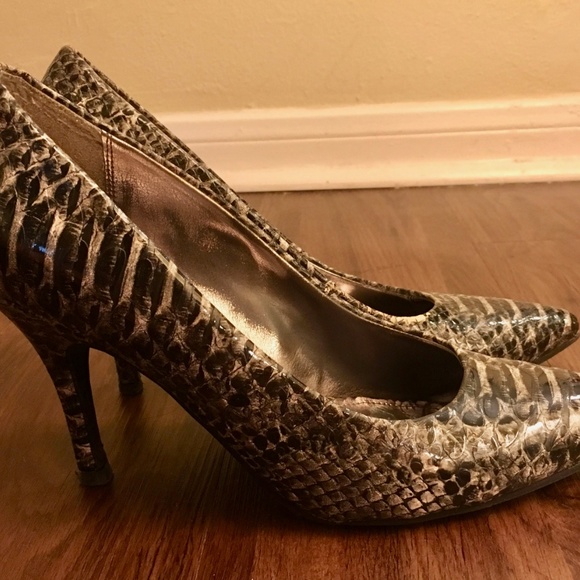 Rampage Animal Print Career Heels Pumps - Picture 4 of 7